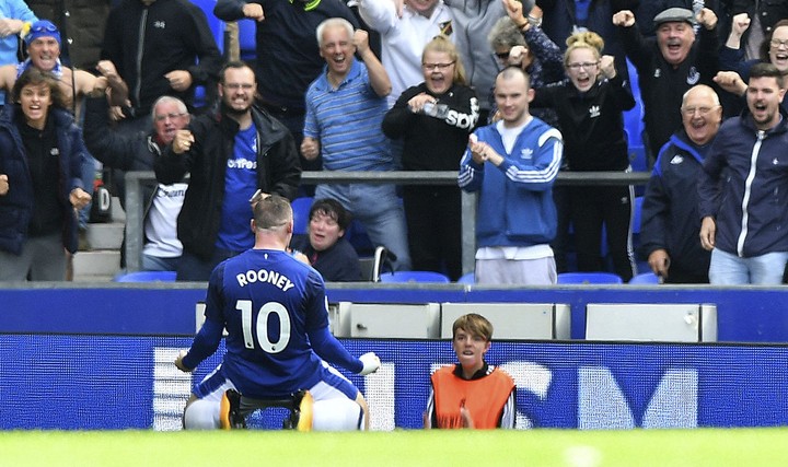 199-ty gól Rooneyho. Za Everton skóroval po 4869 dňoch